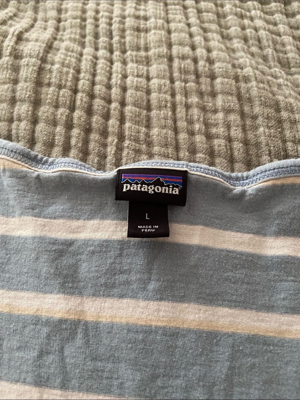 Patagonia Women’s Large LOT 4 striped tank tops - Picture 7 of 7